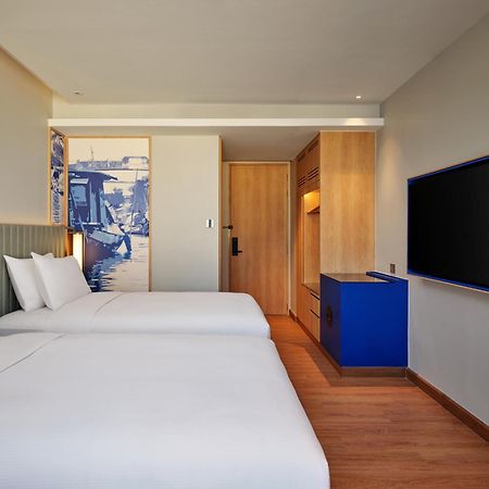 Hilton Garden Inn Bangkok Riverside Luaran gambar