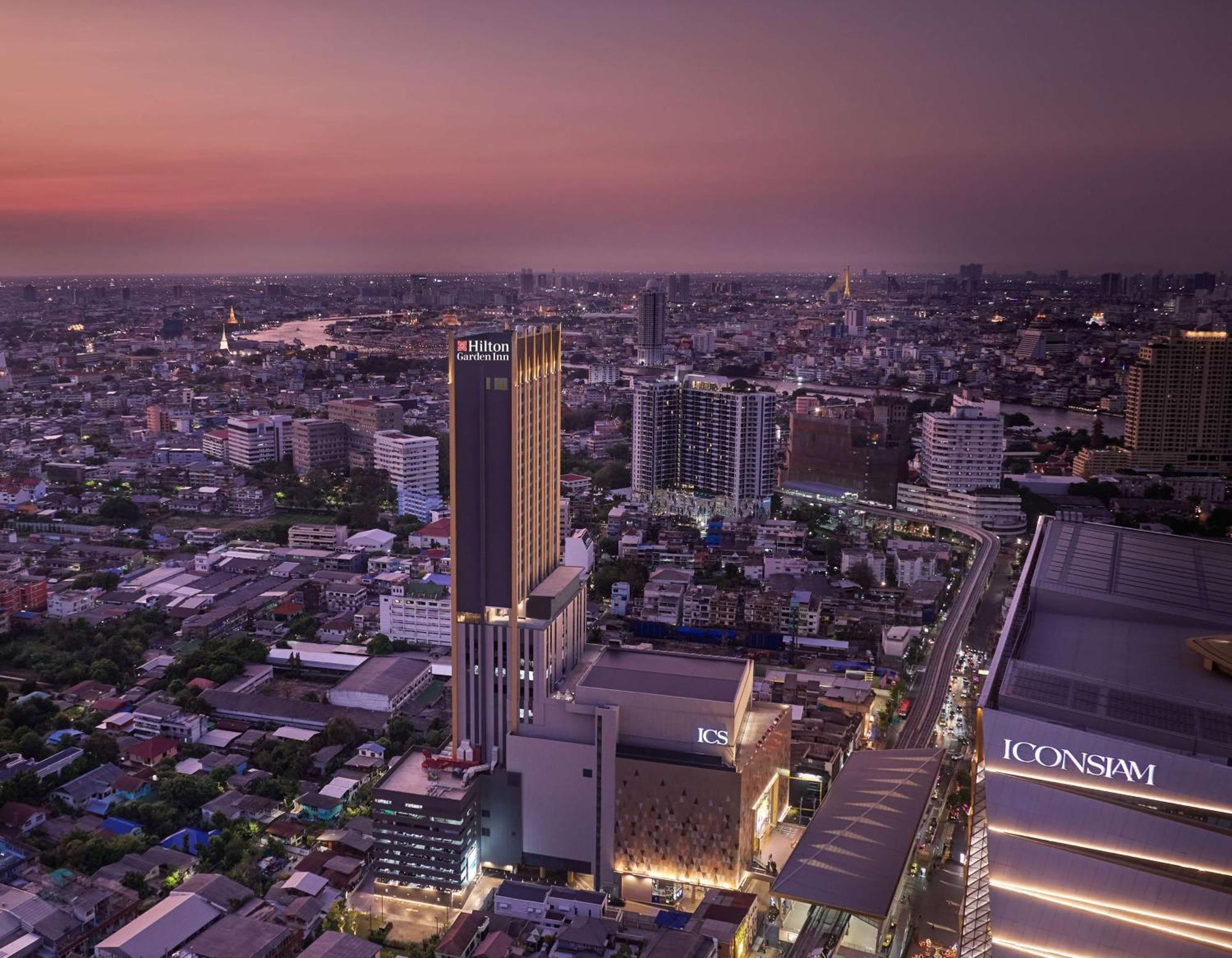 Hilton Garden Inn Bangkok Riverside Luaran gambar