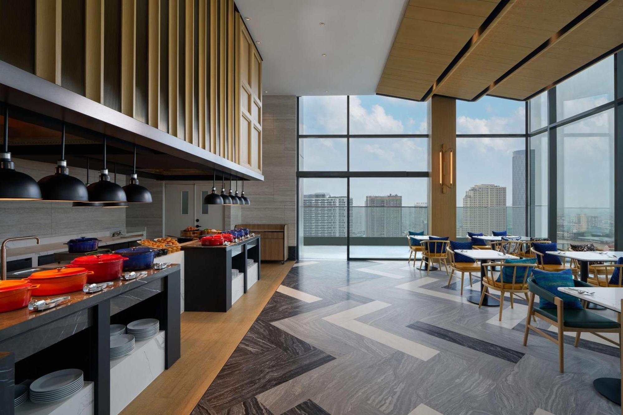 Hilton Garden Inn Bangkok Riverside Luaran gambar